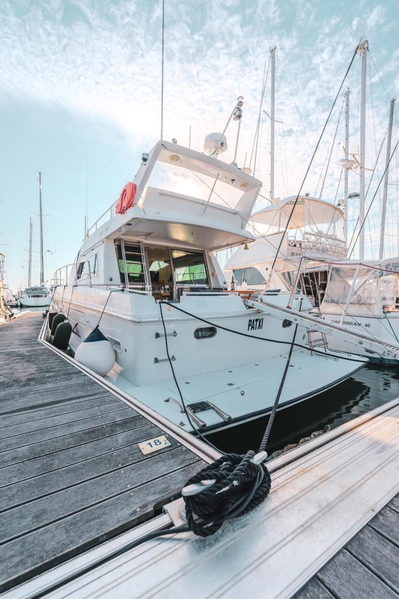 Yacht Patxi La Rochelle Botel